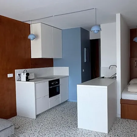 Chiberta, A Pied, Piscine Et Golf, 4 Pers Apartmán *